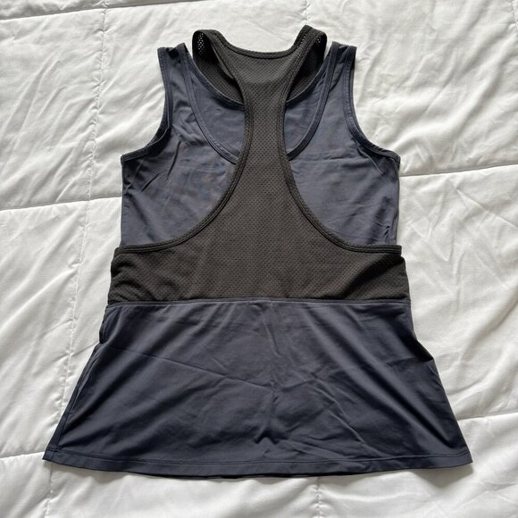 Lija Activewear Tank Top Blue Womens Size Small Tennis Yoga Golf Lightweight - Picture 7 of 7